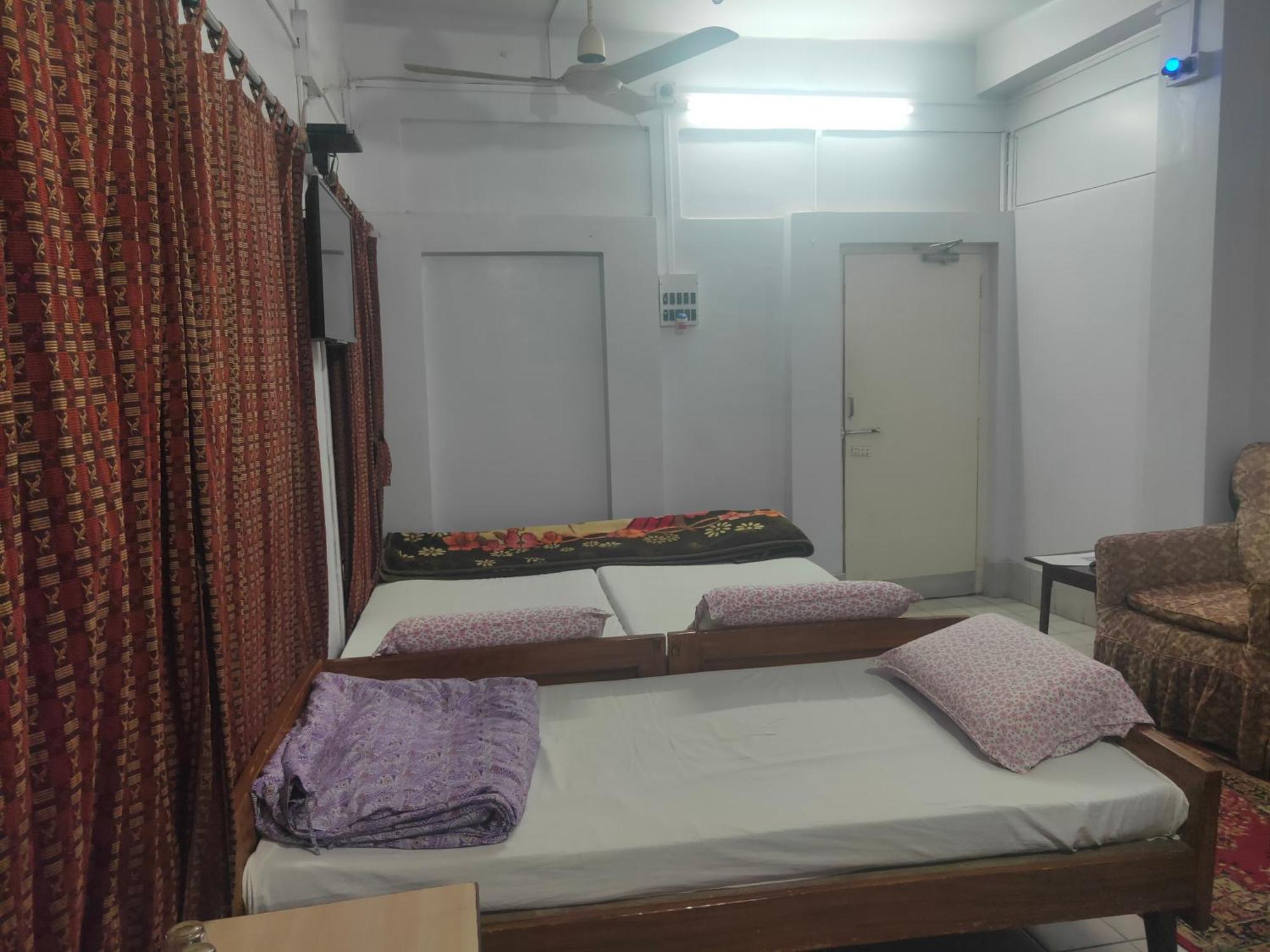 Chaiti Lodge - Santiniketan Болпур Номер фото