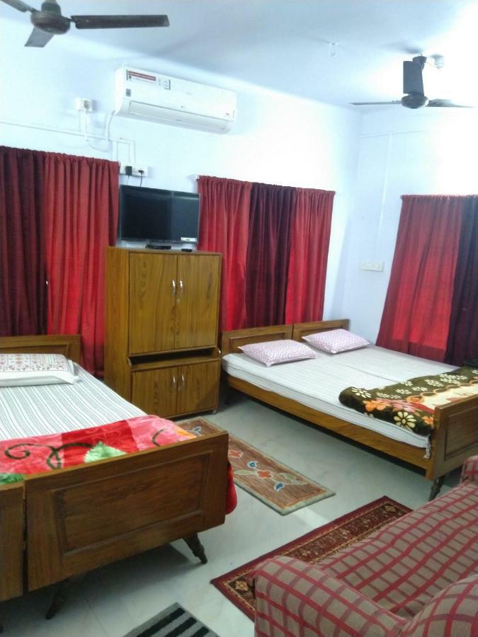 Chaiti Lodge - Santiniketan Болпур Экстерьер фото